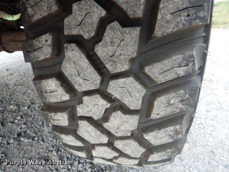 image for item KX9372 1994 Ford Bronco XLT  SUV