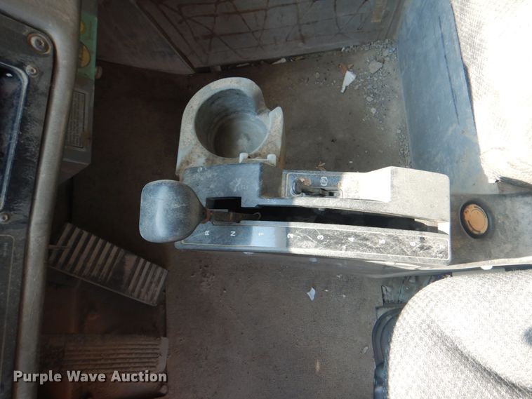 image for item DG1717 2004 Caterpillar 769D  haul truck