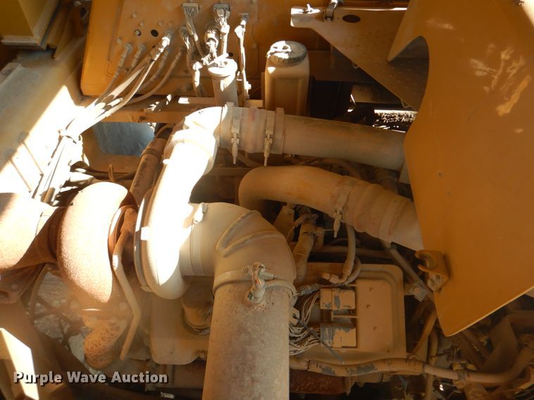 image for item DG1717 2004 Caterpillar 769D  haul truck