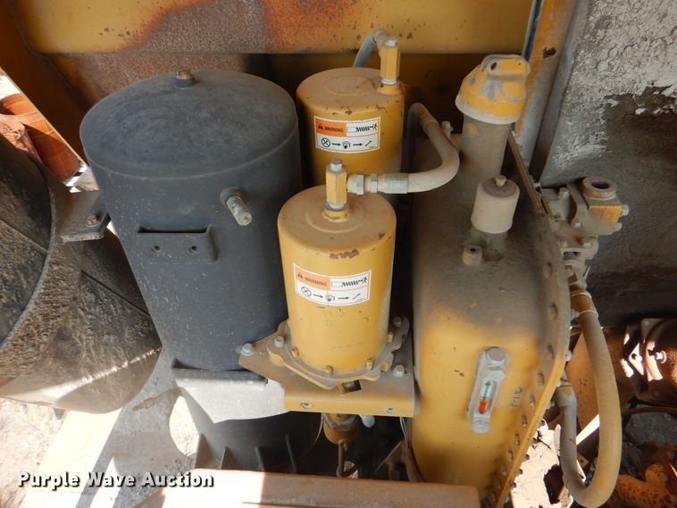 image for item DG1717 2004 Caterpillar 769D  haul truck