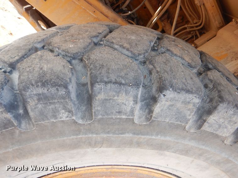 image for item DG1717 2004 Caterpillar 769D  haul truck