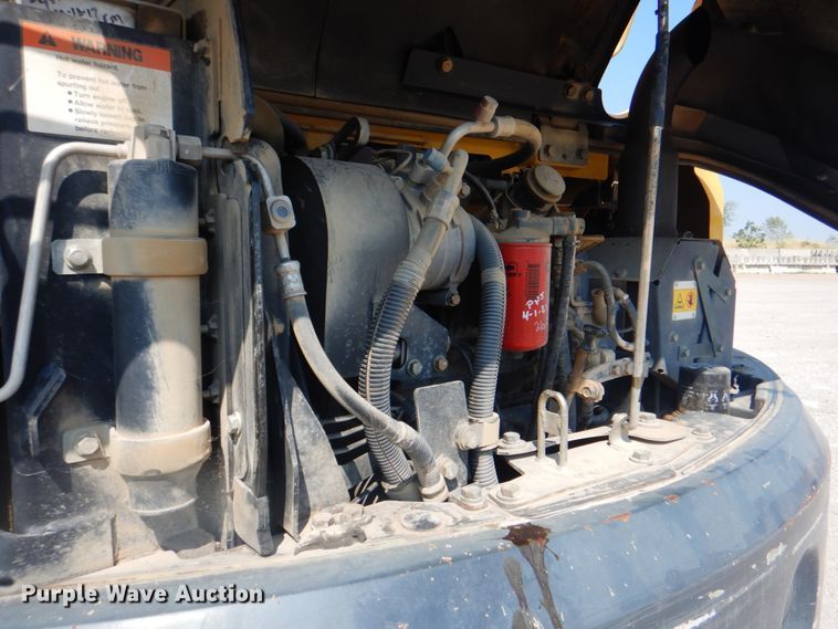 image for item DG1721 2010 Komatsu PC88MR-8  mini excavator