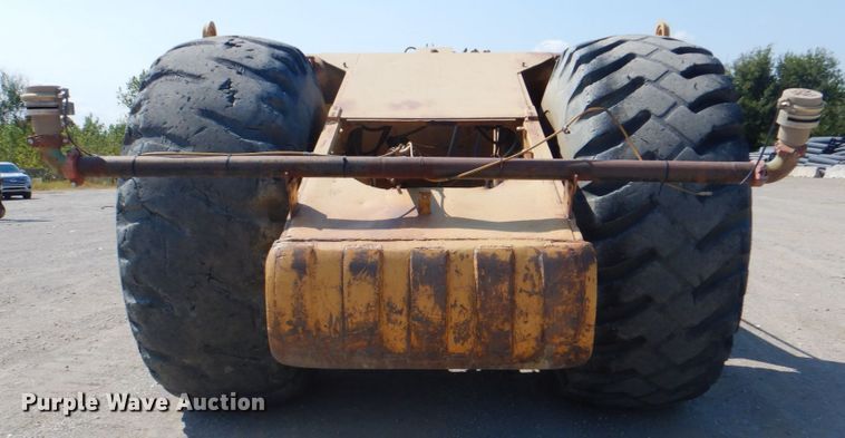 image for item DG1722 1977 Caterpillar 631D  water wagon