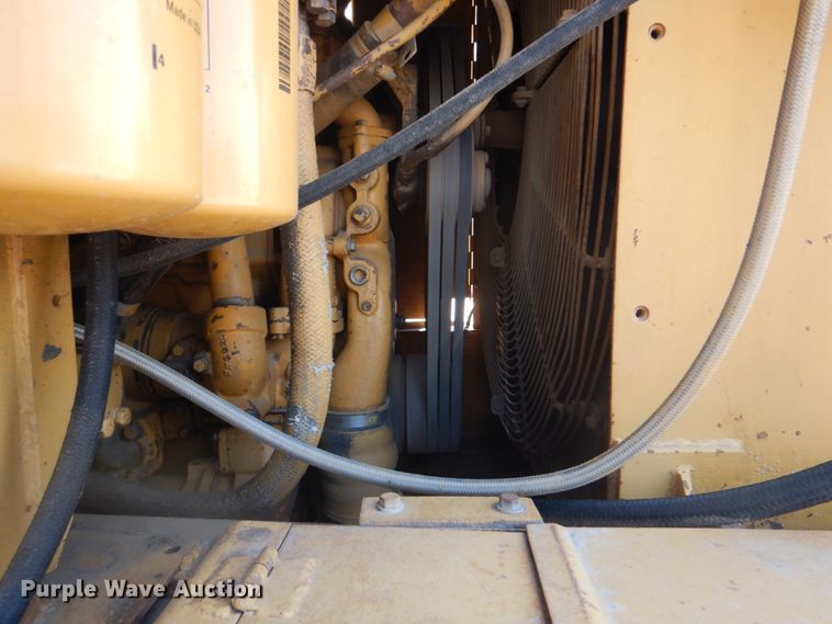 image for item DG1722 1977 Caterpillar 631D  water wagon