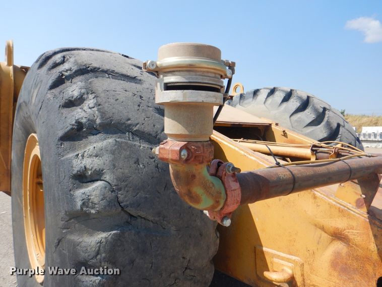 image for item DG1722 1977 Caterpillar 631D  water wagon