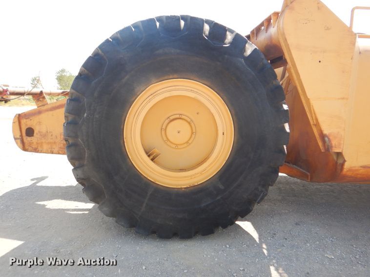 image for item DG1722 1977 Caterpillar 631D  water wagon