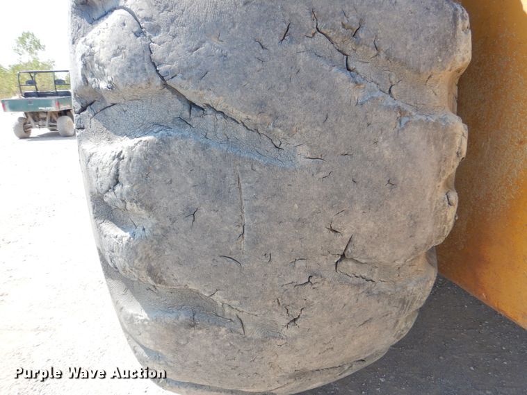 image for item DG1722 1977 Caterpillar 631D  water wagon