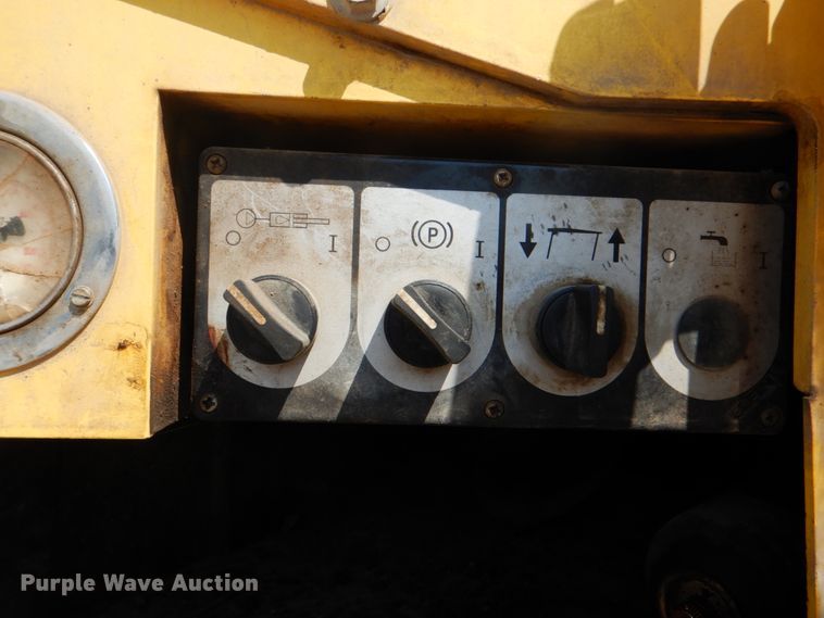 image for item DG1744 2013 Bomag BM1300/30-2  milling machine