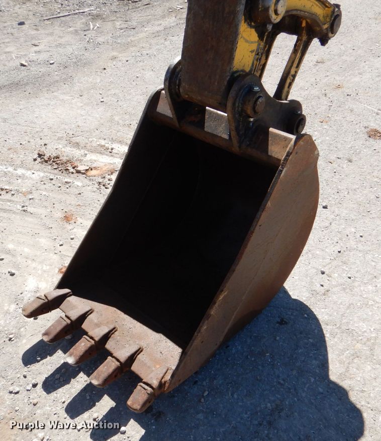 image for item DG1747 2009 Komatsu PC88MR-8  mini excavator