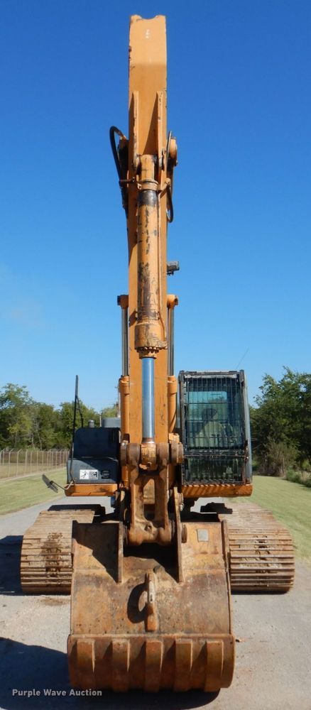 image for item DG1750 Case CX240B  excavator