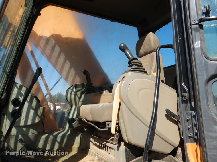 image for item DG1750 Case CX240B  excavator