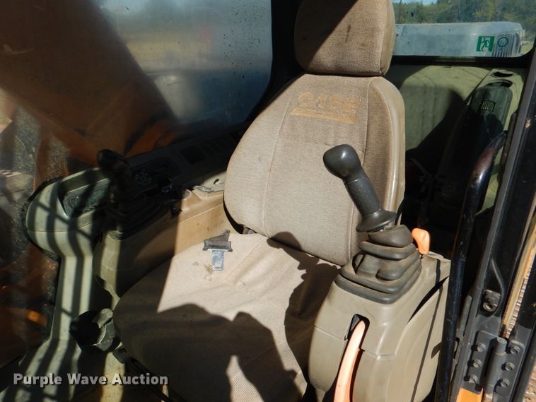 image for item DG1750 Case CX240B  excavator