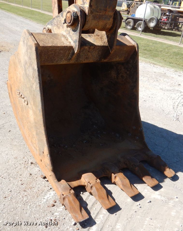 image for item DG1750 Case CX240B  excavator