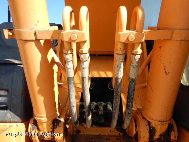 image for item DG1750 Case CX240B  excavator