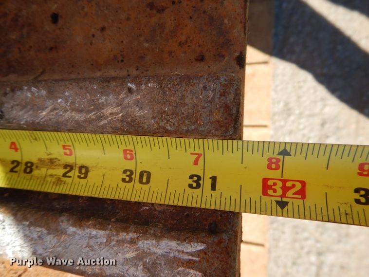 image for item DG1750 Case CX240B  excavator