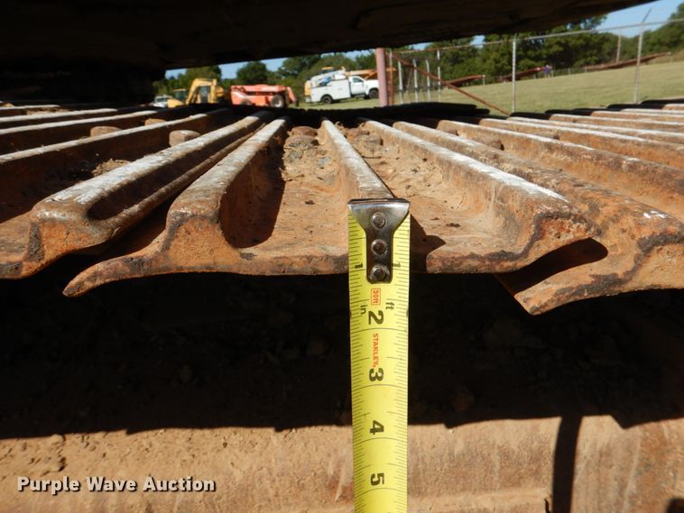 image for item DG1750 Case CX240B  excavator