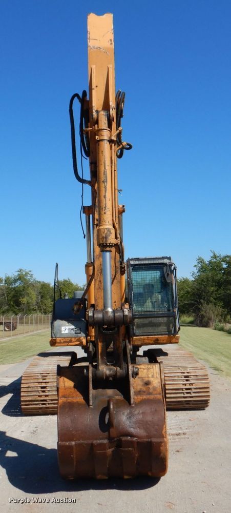image for item DG1752 Case CX240B  excavator
