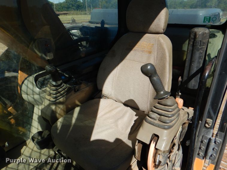 image for item DG1752 Case CX240B  excavator