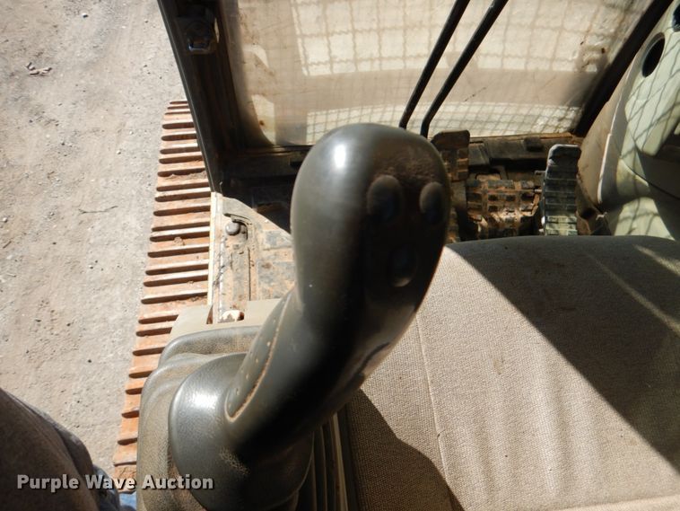 image for item DG1752 Case CX240B  excavator