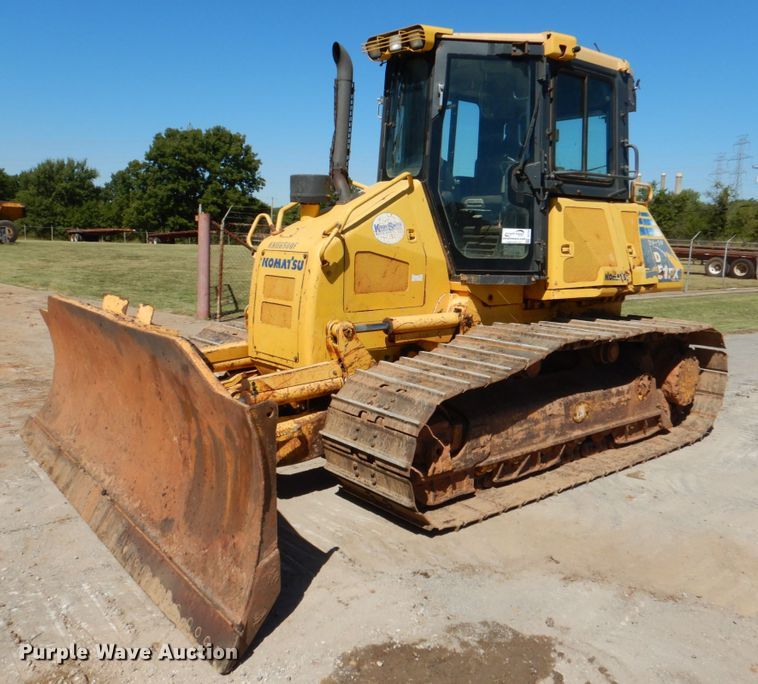 image for item DG1753 2011 Komatsu D51PX-22  dozer