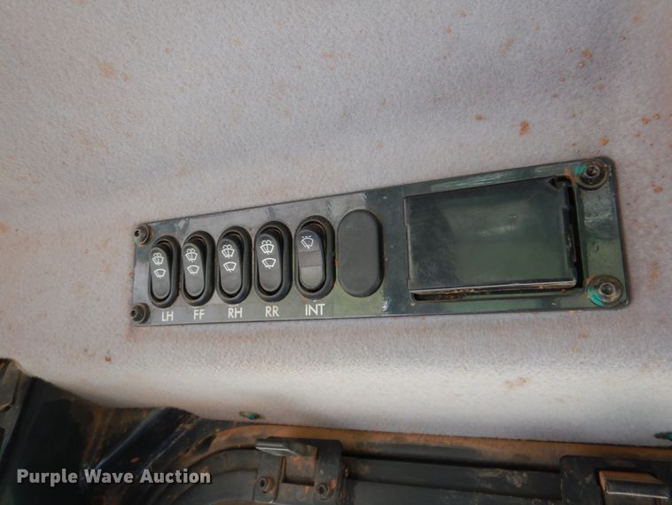 image for item DG1753 2011 Komatsu D51PX-22  dozer