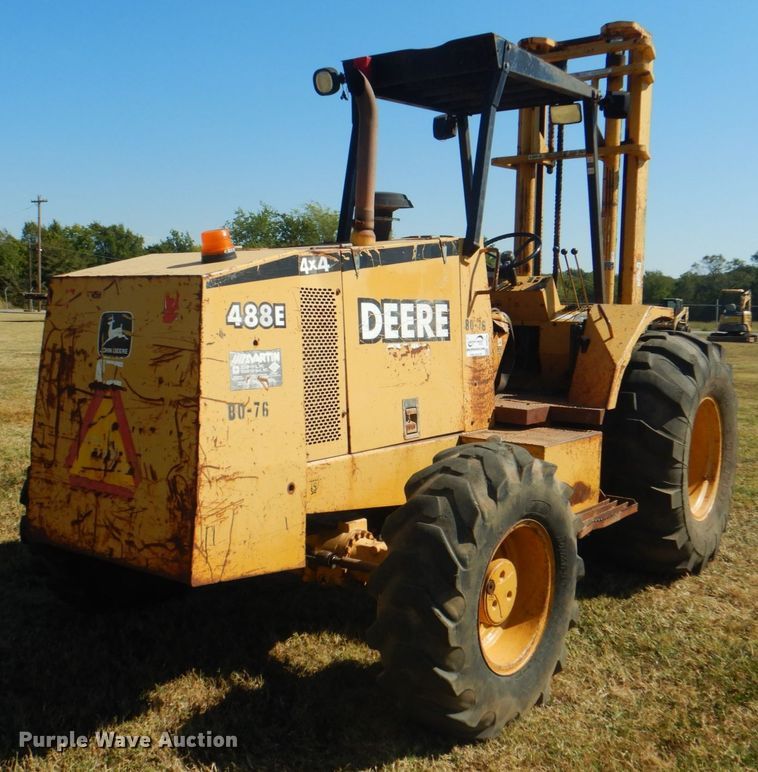 image for item DG1766 1998 John Deere 488E  forklift