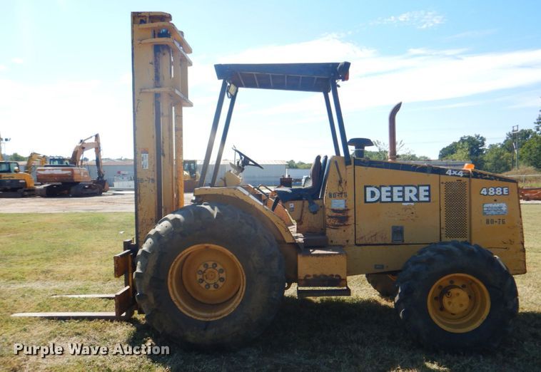 image for item DG1766 1998 John Deere 488E  forklift