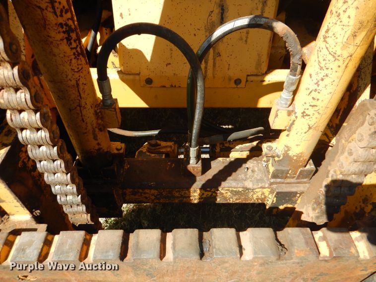 image for item DG1766 1998 John Deere 488E  forklift