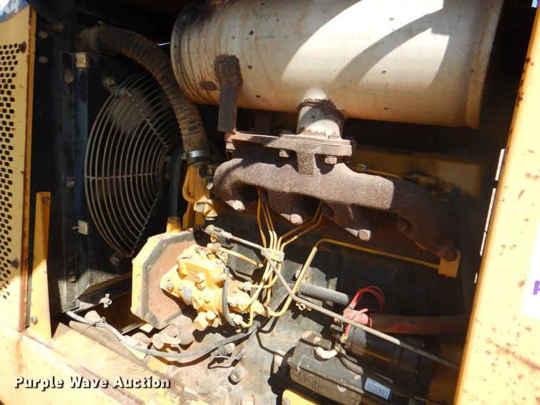 image for item DG1766 1998 John Deere 488E  forklift