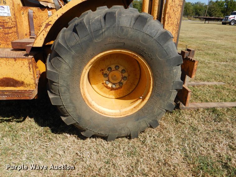 image for item DG1766 1998 John Deere 488E  forklift