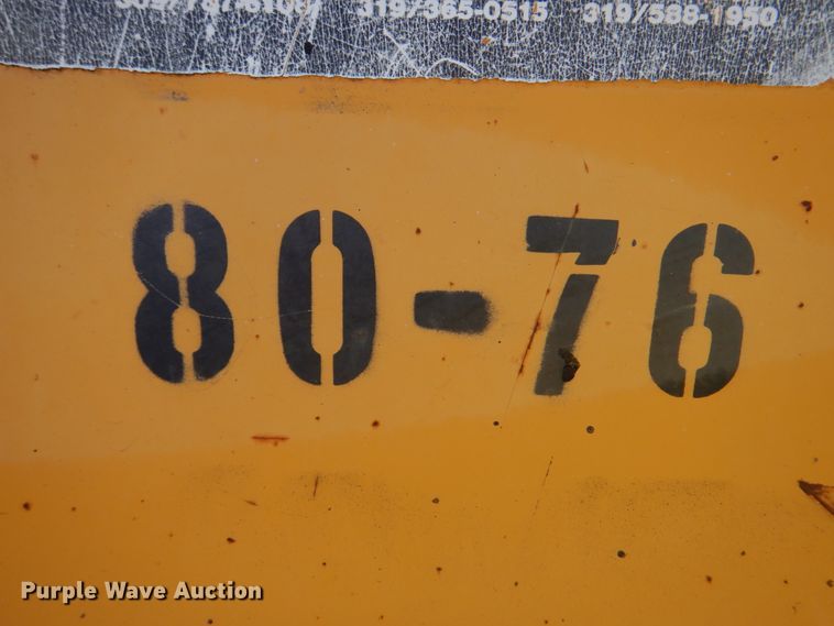 image for item DG1766 1998 John Deere 488E  forklift