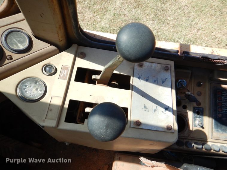 image for item DG1783 1985 Caterpillar 926  wheel loader