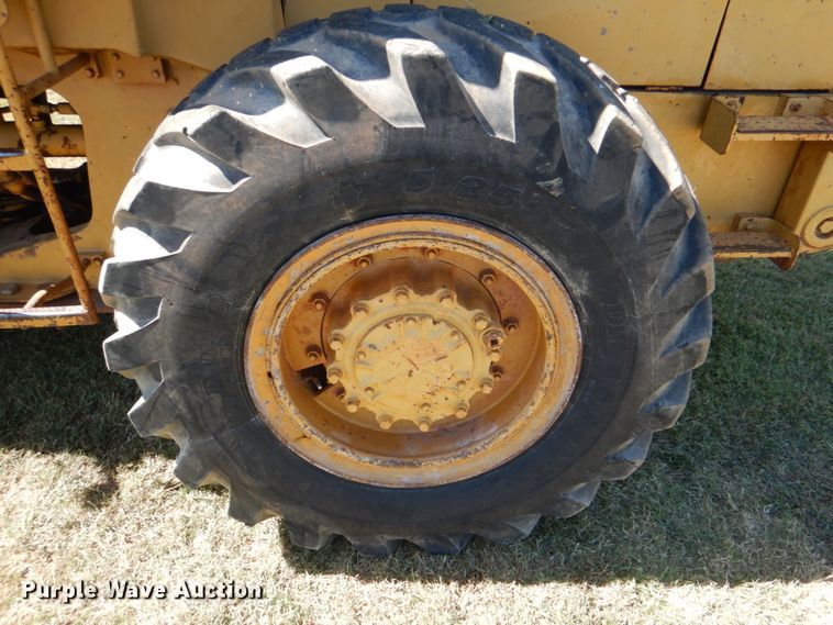image for item DG1783 1985 Caterpillar 926  wheel loader