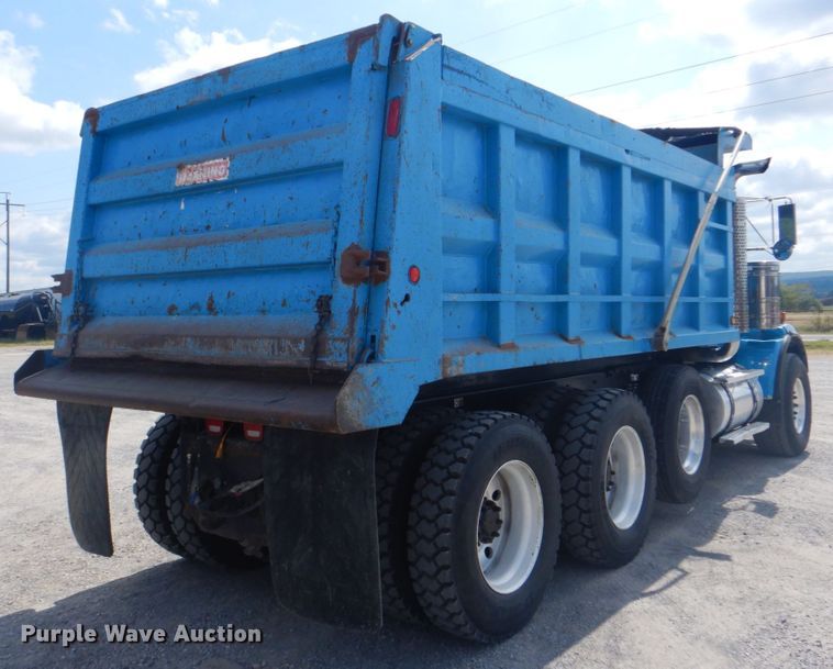 image for item DG1844 2005 Kenworth T800  dump truck