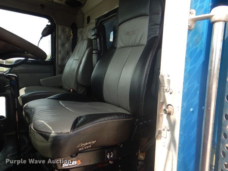 image for item DG1844 2005 Kenworth T800  dump truck