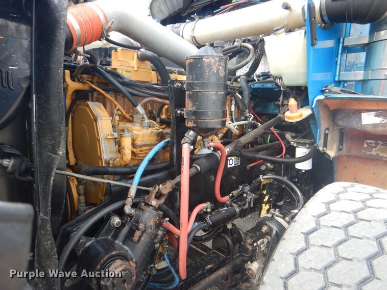 image for item DG1844 2005 Kenworth T800  dump truck