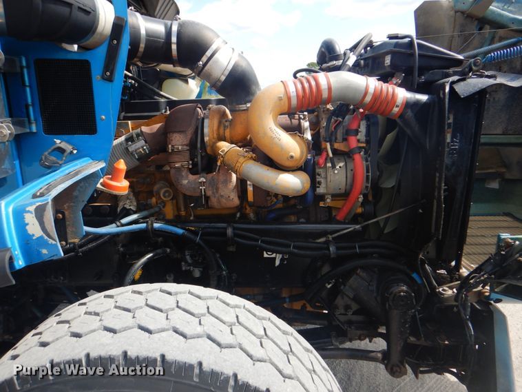 image for item DG1844 2005 Kenworth T800  dump truck