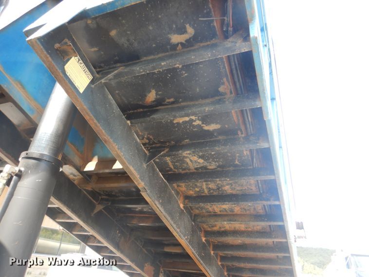 image for item DG1844 2005 Kenworth T800  dump truck