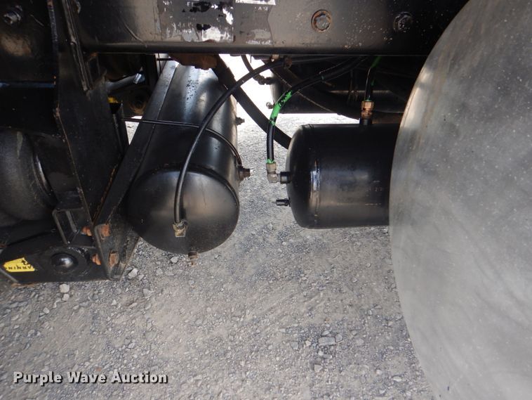 image for item DG1844 2005 Kenworth T800  dump truck