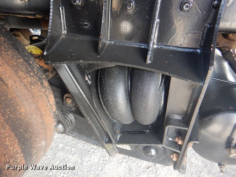 image for item DG1844 2005 Kenworth T800  dump truck