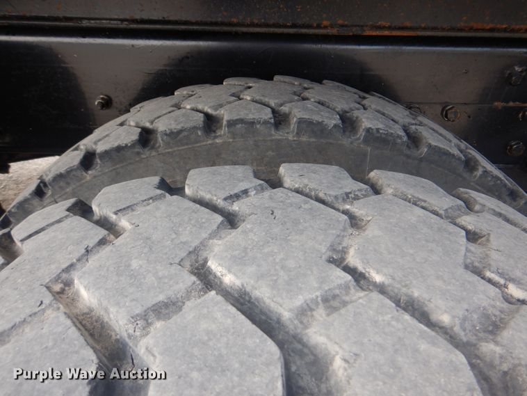 image for item DG1844 2005 Kenworth T800  dump truck