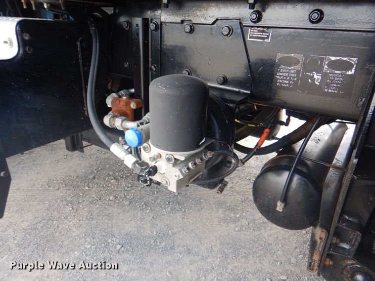 image for item DG1844 2005 Kenworth T800  dump truck