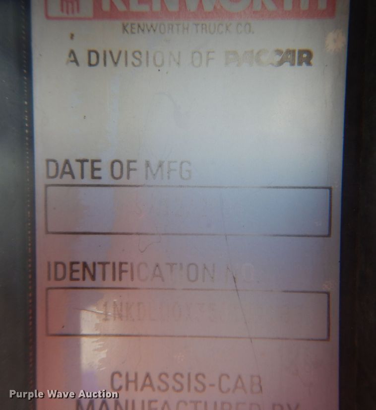 image for item DG1844 2005 Kenworth T800  dump truck