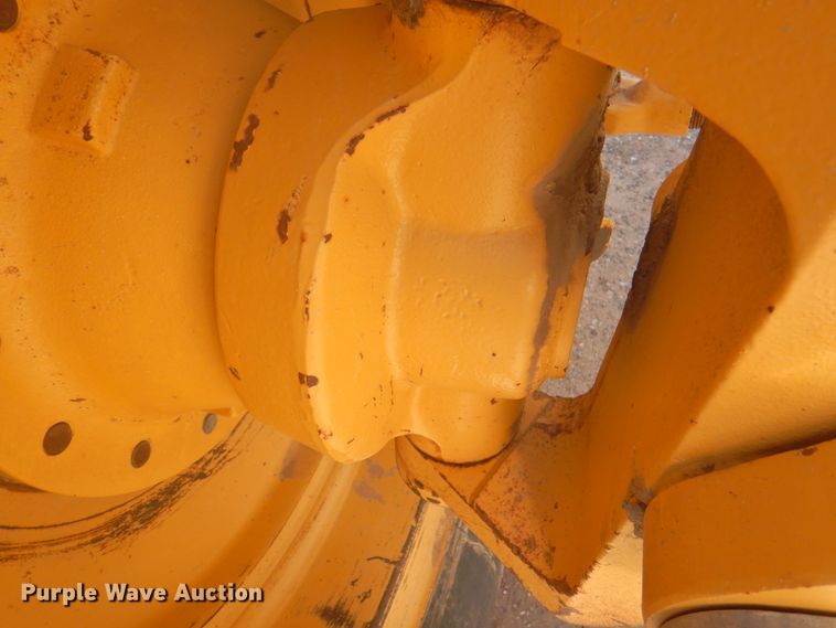 image for item DI5743 2002 John Deere 670C  motor grader