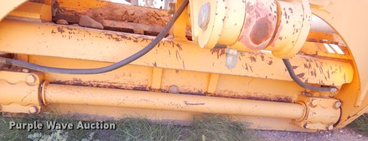 image for item DI5743 2002 John Deere 670C  motor grader