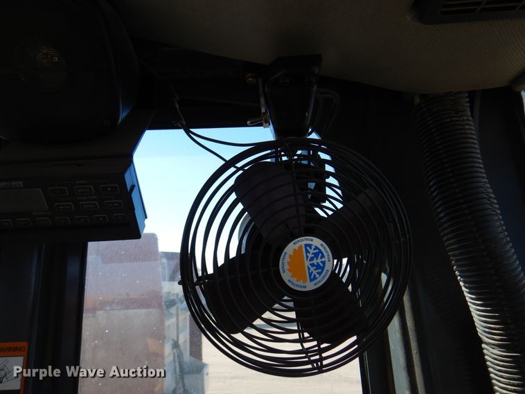 image for item DI5743 2002 John Deere 670C  motor grader