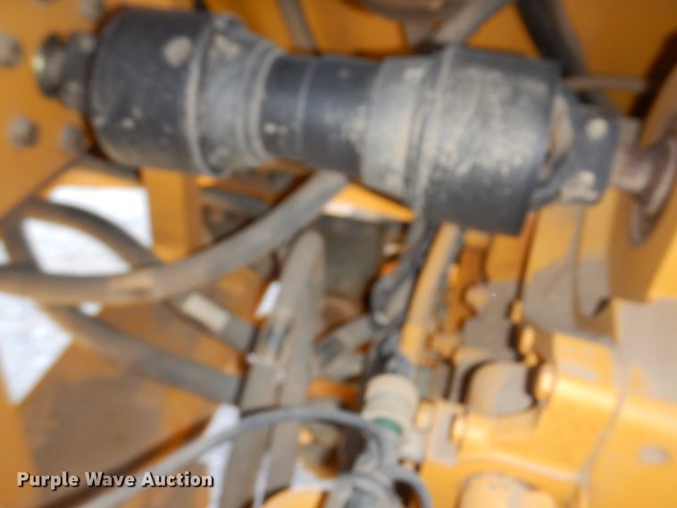 image for item DI5743 2002 John Deere 670C  motor grader