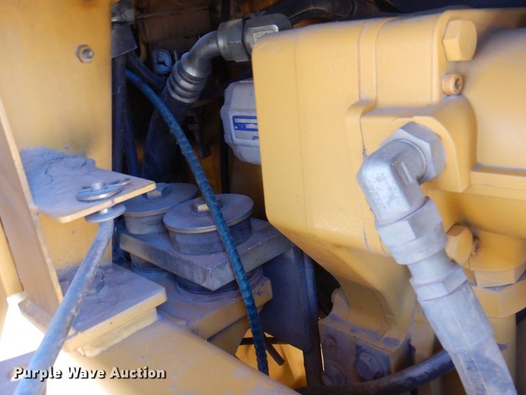 image for item DI5743 2002 John Deere 670C  motor grader