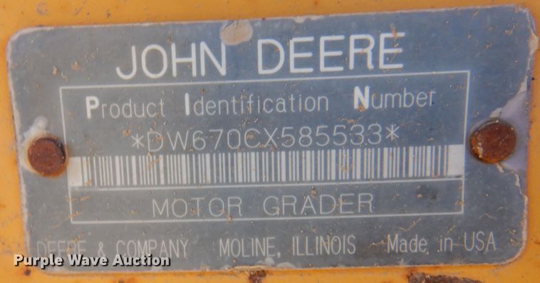 image for item DI5743 2002 John Deere 670C  motor grader