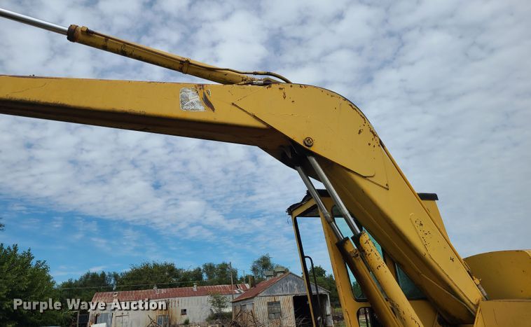 image for item DI6198 1980 John Deere 690B  excavator
